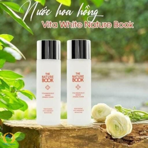 Nước hoa hồng dưỡng trắng hồng và tái tạo da Vita White Plus Renew Jinseng Toner